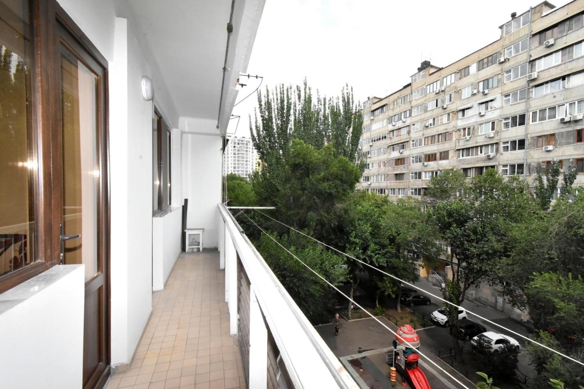 Apartment In The Center Of Yerevan Exterior photo